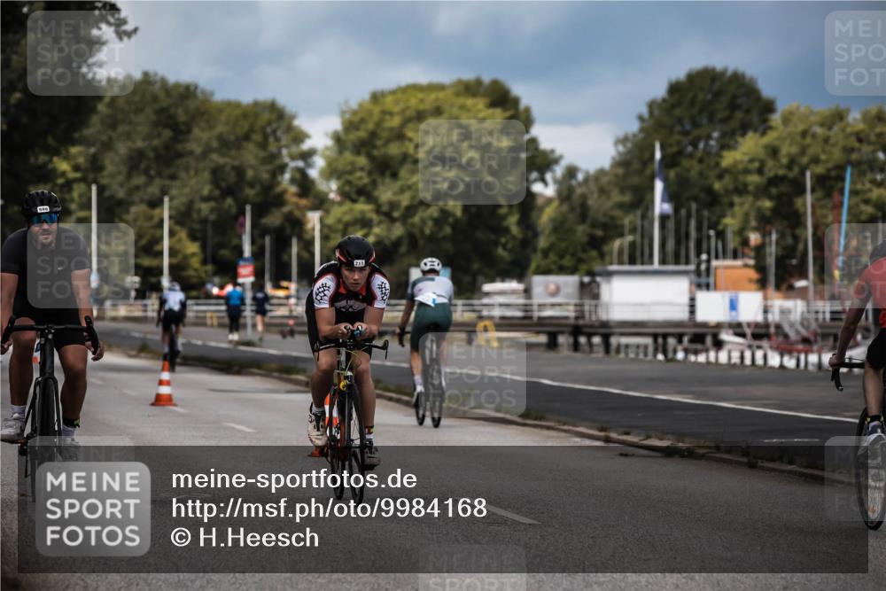16.08.2026 - KN Förde Triathlon 2026 H.Heesch http://msf.ph/oto/9984168 16.08.2026 12:57:39 Radfahren 576, 586, 711 meine-sportfotos.de