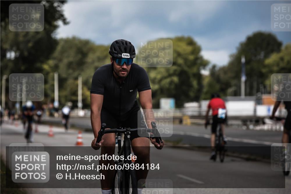 16.08.2026 - KN Förde Triathlon 2026 H.Heesch http://msf.ph/oto/9984184 16.08.2026 12:57:40 Radfahren 576, 586, 711 meine-sportfotos.de