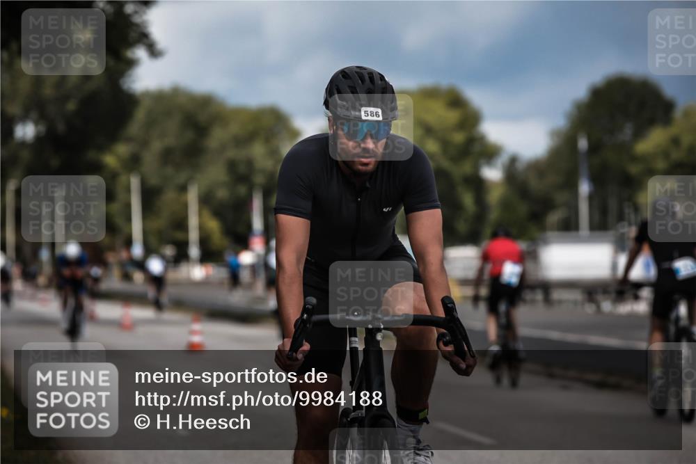 16.08.2026 - KN Förde Triathlon 2026 H.Heesch http://msf.ph/oto/9984188 16.08.2026 12:57:41 Radfahren 576, 586, 711 meine-sportfotos.de