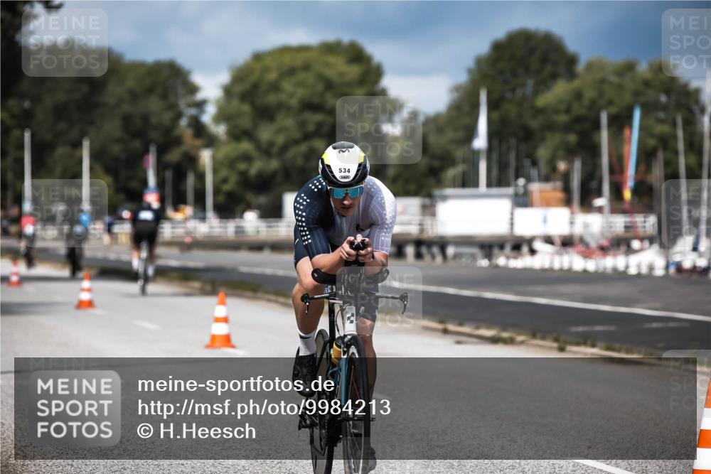 16.08.2026 - KN Förde Triathlon 2026 H.Heesch http://msf.ph/oto/9984213 16.08.2026 12:57:50 Radfahren 362, 534, 542, 746 meine-sportfotos.de