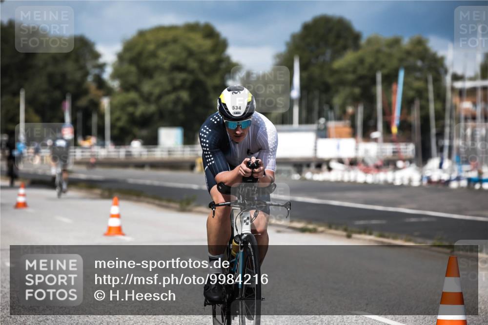 16.08.2026 - KN Förde Triathlon 2026 H.Heesch http://msf.ph/oto/9984216 16.08.2026 12:57:50 Radfahren 362, 534, 542, 746 meine-sportfotos.de