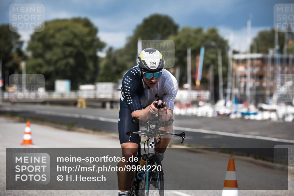16.08.2026 - KN Förde Triathlon 2026 H.Heesch http://msf.ph/oto/9984220 16.08.2026 12:57:50 Radfahren 362, 534, 542, 746 meine-sportfotos.de