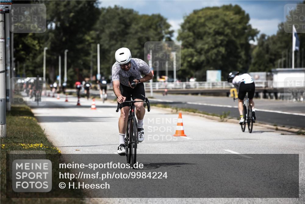 16.08.2026 - KN Förde Triathlon 2026 H.Heesch http://msf.ph/oto/9984224 16.08.2026 12:57:54 Radfahren 510, 525, 542, 589, 602, 746 meine-sportfotos.de