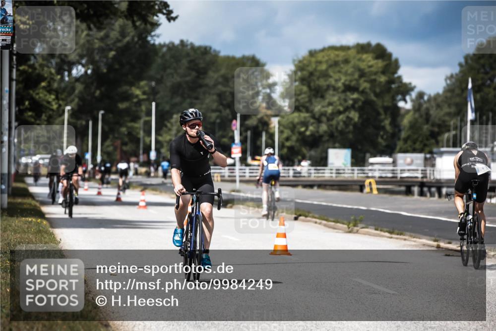 16.08.2026 - KN Förde Triathlon 2026 H.Heesch http://msf.ph/oto/9984249 16.08.2026 12:58:01 Radfahren 513, 589, 602, 722, 727, 729, 735, 740 meine-sportfotos.de