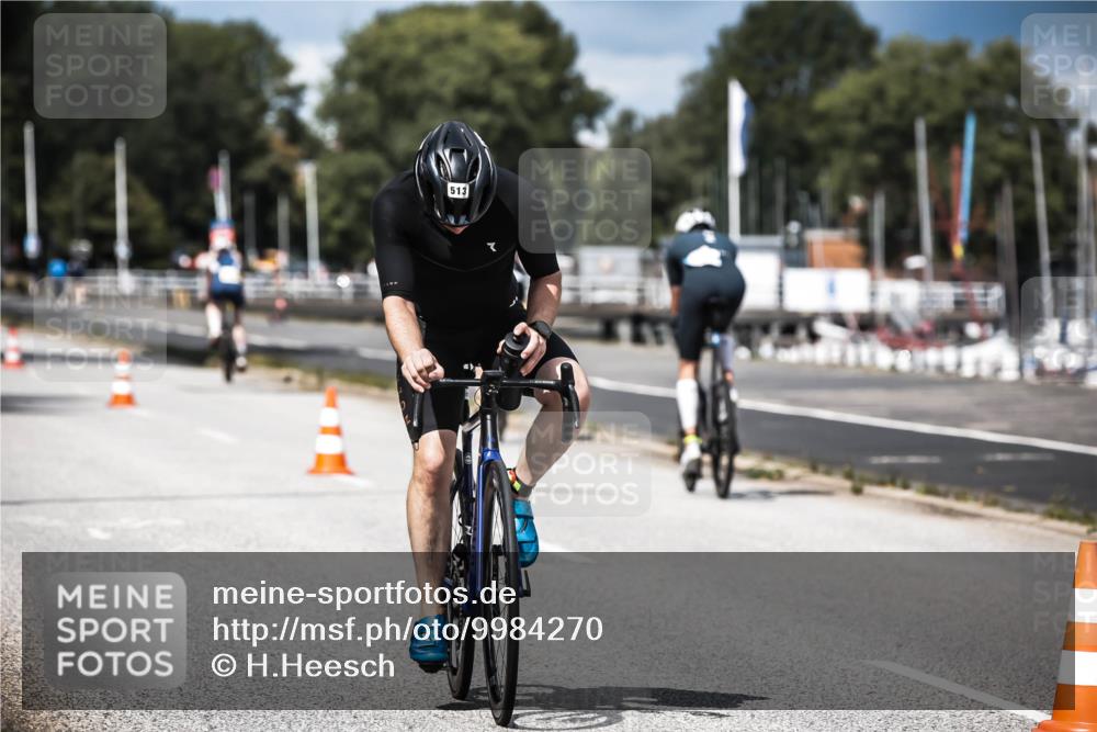 16.08.2026 - KN Förde Triathlon 2026 H.Heesch http://msf.ph/oto/9984270 16.08.2026 12:58:02 Radfahren 513, 589, 722, 727, 729, 735, 740 meine-sportfotos.de