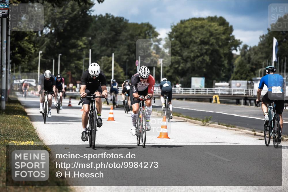 16.08.2026 - KN Förde Triathlon 2026 H.Heesch http://msf.ph/oto/9984273 16.08.2026 12:58:05 Radfahren 509, 513, 722, 724, 727, 735, 740 meine-sportfotos.de