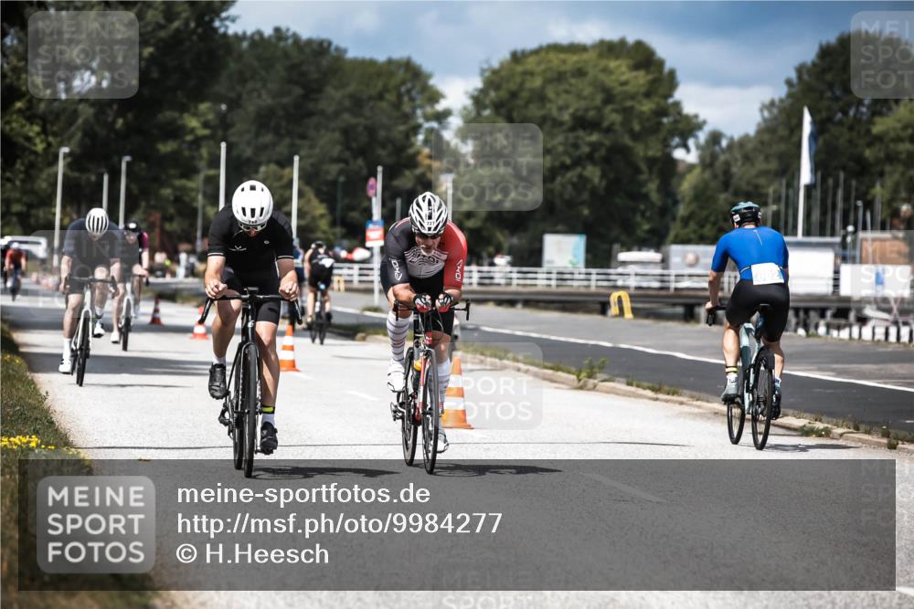 16.08.2026 - KN Förde Triathlon 2026 H.Heesch http://msf.ph/oto/9984277 16.08.2026 12:58:05 Radfahren 509, 513, 722, 724, 727, 735, 740 meine-sportfotos.de