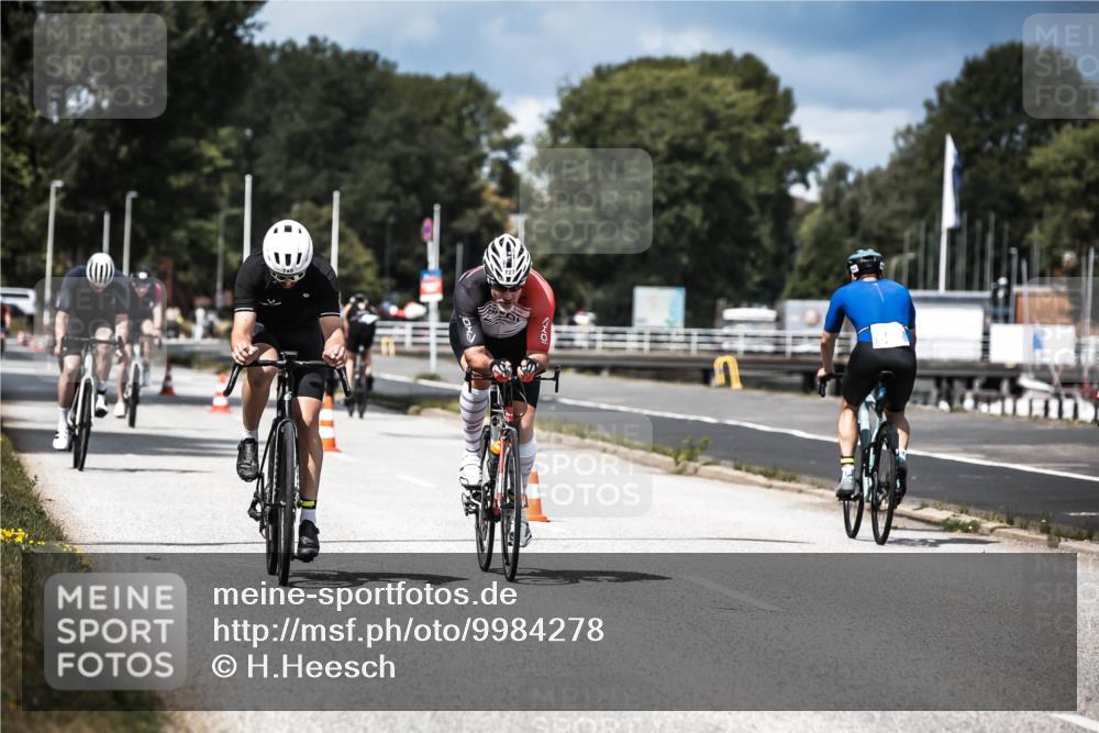 16.08.2026 - KN Förde Triathlon 2026 H.Heesch http://msf.ph/oto/9984278 16.08.2026 12:58:05 Radfahren 509, 513, 722, 724, 727, 735, 740 meine-sportfotos.de
