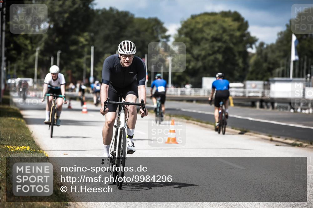 16.08.2026 - KN Förde Triathlon 2026 H.Heesch http://msf.ph/oto/9984296 16.08.2026 12:58:07 Radfahren 509, 720, 722, 724, 727, 735, 740 meine-sportfotos.de