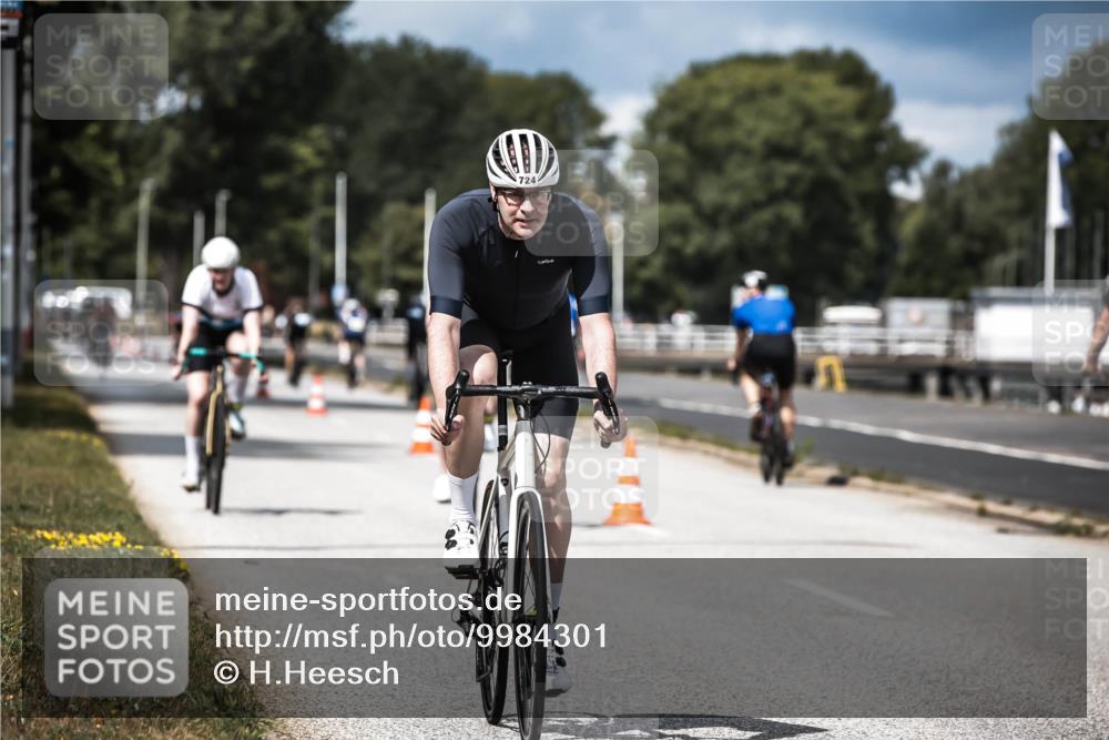 16.08.2026 - KN Förde Triathlon 2026 H.Heesch http://msf.ph/oto/9984301 16.08.2026 12:58:08 Radfahren 509, 720, 722, 724, 727, 735, 740 meine-sportfotos.de