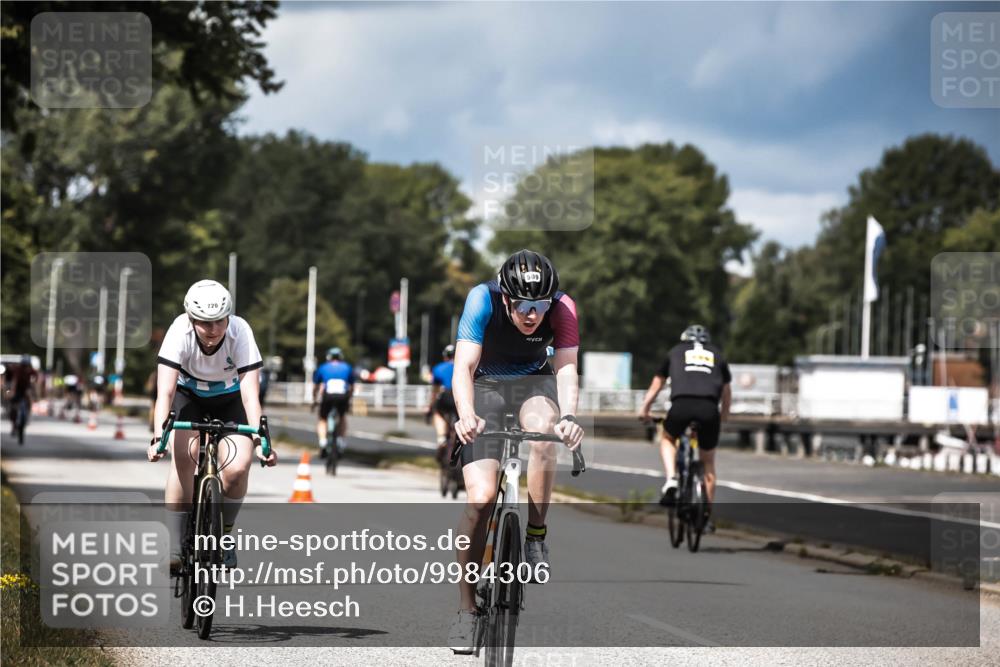 16.08.2026 - KN Förde Triathlon 2026 H.Heesch http://msf.ph/oto/9984306 16.08.2026 12:58:09 Radfahren 509, 720, 722, 724, 727, 735, 740 meine-sportfotos.de