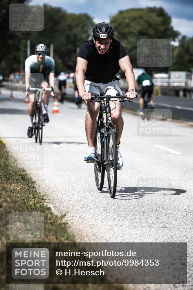 16.08.2026 - KN Förde Triathlon 2026 H.Heesch http://msf.ph/oto/9984353 16.08.2026 12:58:28 Radfahren 547, 572, 596, 600, 716 meine-sportfotos.de