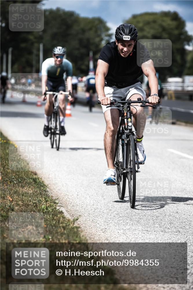 16.08.2026 - KN Förde Triathlon 2026 H.Heesch http://msf.ph/oto/9984355 16.08.2026 12:58:29 Radfahren 547, 572, 596, 600, 716 meine-sportfotos.de