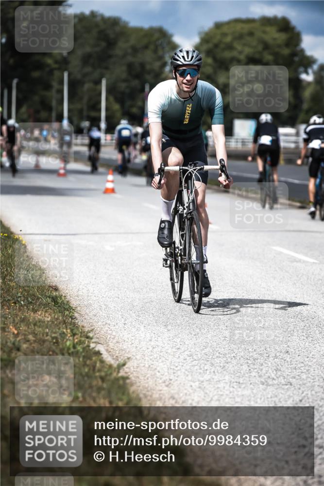16.08.2026 - KN Förde Triathlon 2026 H.Heesch http://msf.ph/oto/9984359 16.08.2026 12:58:30 Radfahren 547, 572, 596, 600, 716 meine-sportfotos.de