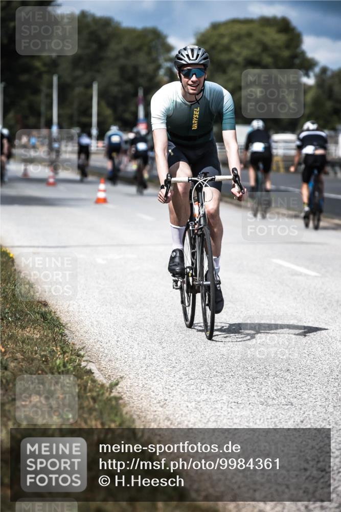 16.08.2026 - KN Förde Triathlon 2026 H.Heesch http://msf.ph/oto/9984361 16.08.2026 12:58:30 Radfahren 547, 572, 596, 600, 716 meine-sportfotos.de