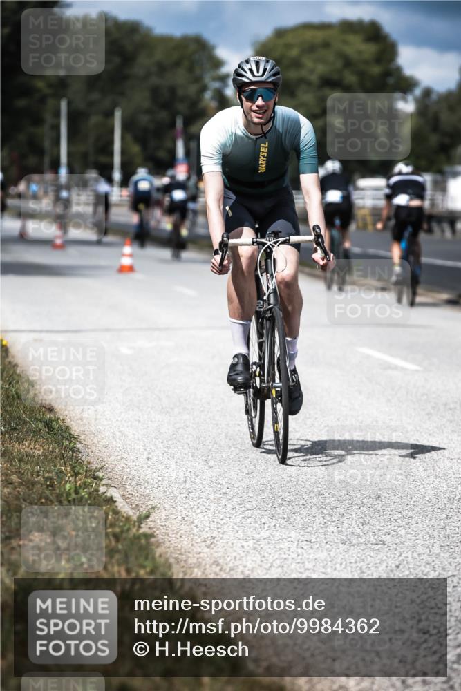 16.08.2026 - KN Förde Triathlon 2026 H.Heesch http://msf.ph/oto/9984362 16.08.2026 12:58:30 Radfahren 547, 572, 596, 600, 716 meine-sportfotos.de