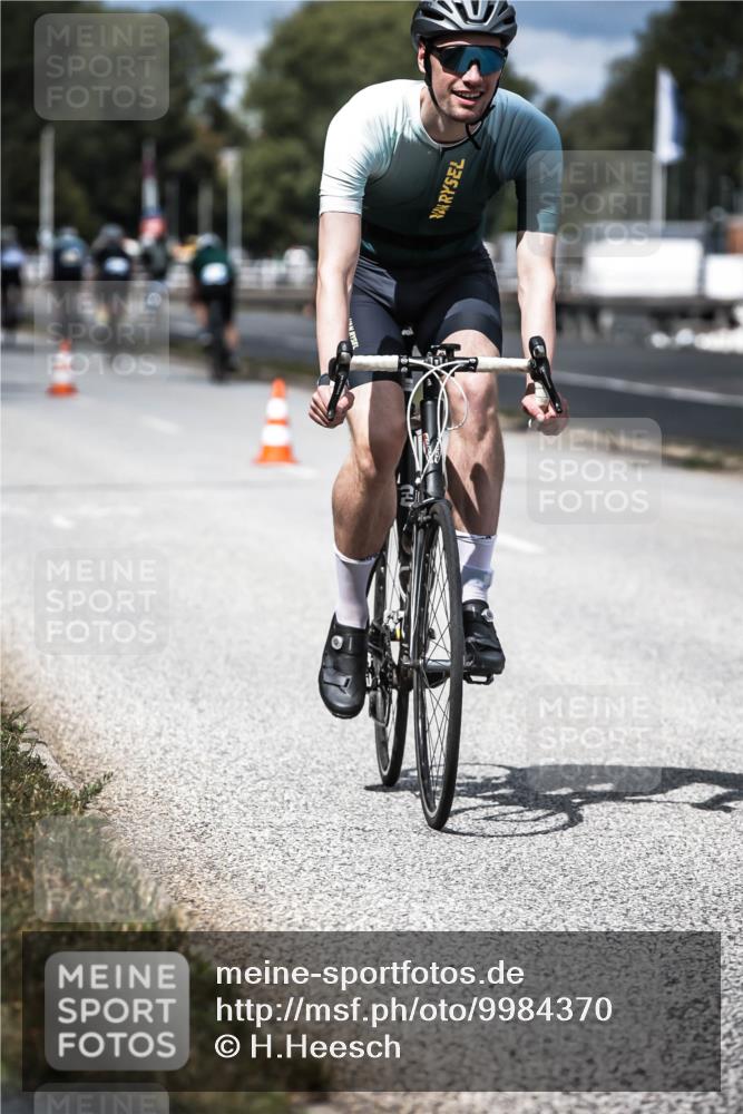 16.08.2026 - KN Förde Triathlon 2026 H.Heesch http://msf.ph/oto/9984370 16.08.2026 12:58:30 Radfahren 547, 572, 596, 600, 716 meine-sportfotos.de