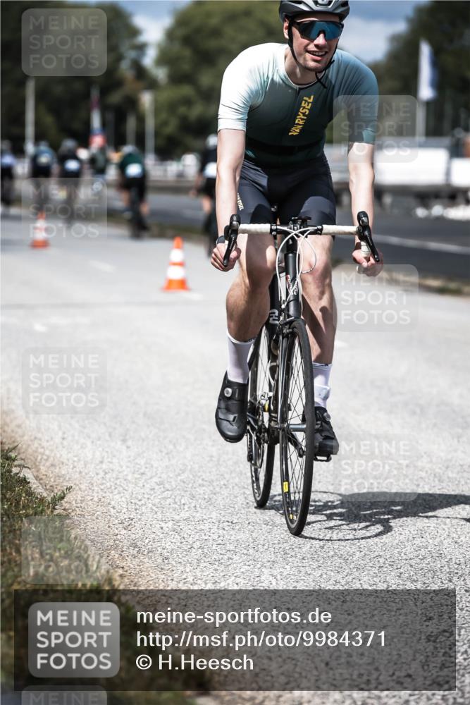 16.08.2026 - KN Förde Triathlon 2026 H.Heesch http://msf.ph/oto/9984371 16.08.2026 12:58:30 Radfahren 547, 572, 596, 600, 716 meine-sportfotos.de