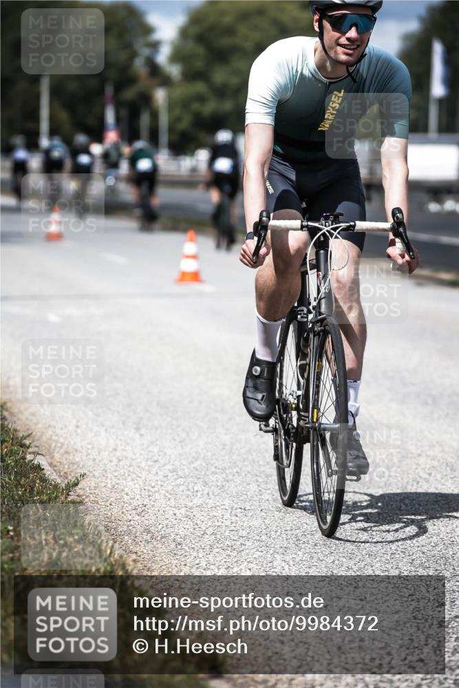 16.08.2026 - KN Förde Triathlon 2026 H.Heesch http://msf.ph/oto/9984372 16.08.2026 12:58:30 Radfahren 547, 572, 596, 600, 716 meine-sportfotos.de