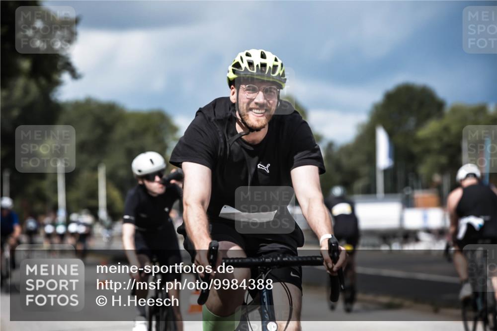 16.08.2026 - KN Förde Triathlon 2026 H.Heesch http://msf.ph/oto/9984388 16.08.2026 12:58:36 Radfahren 528, 540, 547, 552, 611, 704, 714 meine-sportfotos.de
