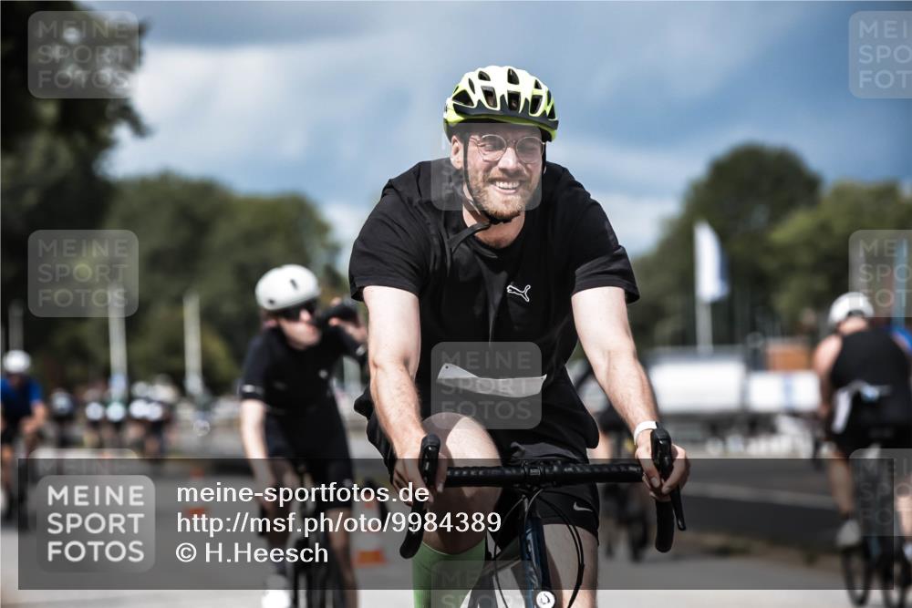 16.08.2026 - KN Förde Triathlon 2026 H.Heesch http://msf.ph/oto/9984389 16.08.2026 12:58:36 Radfahren 528, 540, 547, 552, 611, 704, 714 meine-sportfotos.de