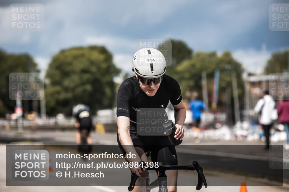 16.08.2026 - KN Förde Triathlon 2026 H.Heesch http://msf.ph/oto/9984398 16.08.2026 12:58:37 Radfahren 528, 540, 552, 611, 704, 714 meine-sportfotos.de