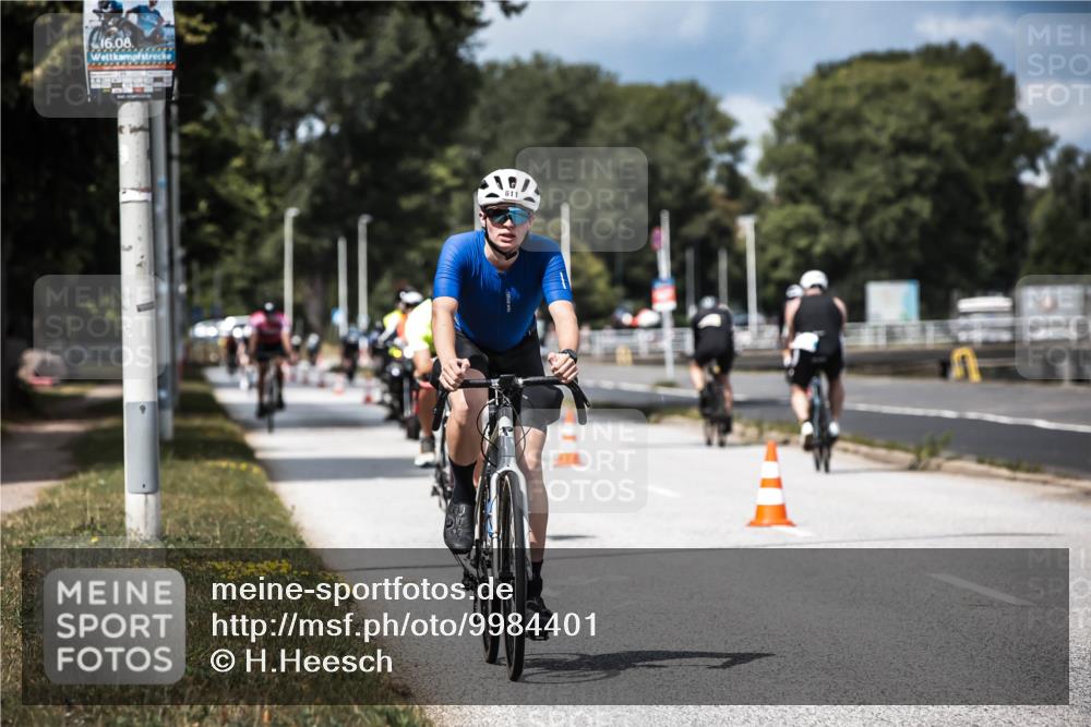 16.08.2026 - KN Förde Triathlon 2026 H.Heesch http://msf.ph/oto/9984401 16.08.2026 12:58:39 Radfahren 528, 540, 552, 611, 704, 714 meine-sportfotos.de