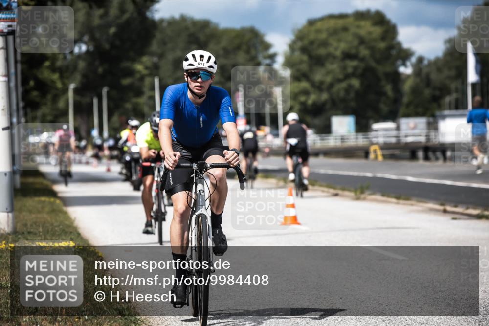 16.08.2026 - KN Förde Triathlon 2026 H.Heesch http://msf.ph/oto/9984408 16.08.2026 12:58:39 Radfahren 528, 540, 552, 611, 704, 714 meine-sportfotos.de