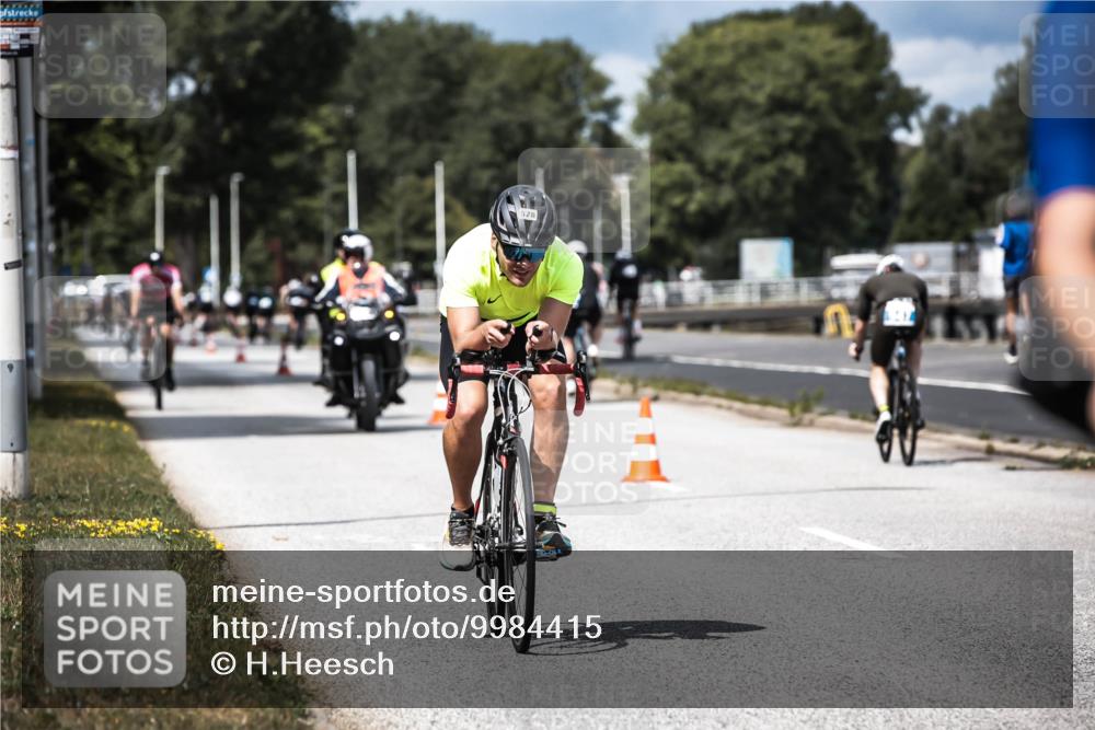 16.08.2026 - KN Förde Triathlon 2026 H.Heesch http://msf.ph/oto/9984415 16.08.2026 12:58:40 Radfahren 528, 552, 611, 714 meine-sportfotos.de