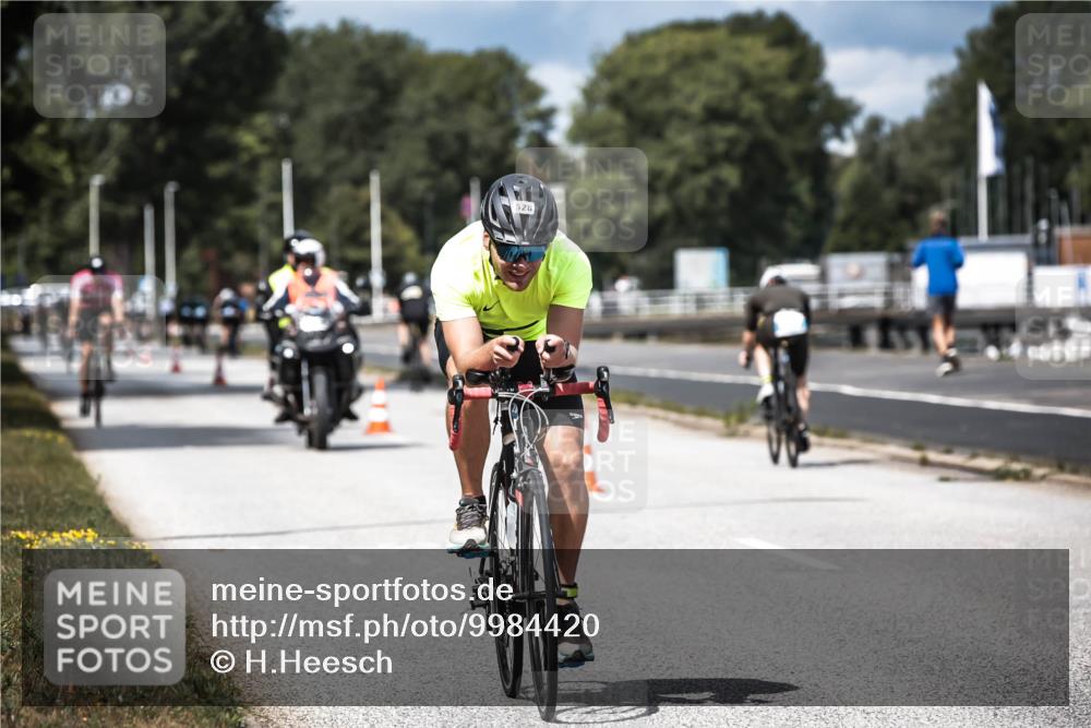 16.08.2026 - KN Förde Triathlon 2026 H.Heesch http://msf.ph/oto/9984420 16.08.2026 12:58:40 Radfahren 528, 552, 611, 714 meine-sportfotos.de