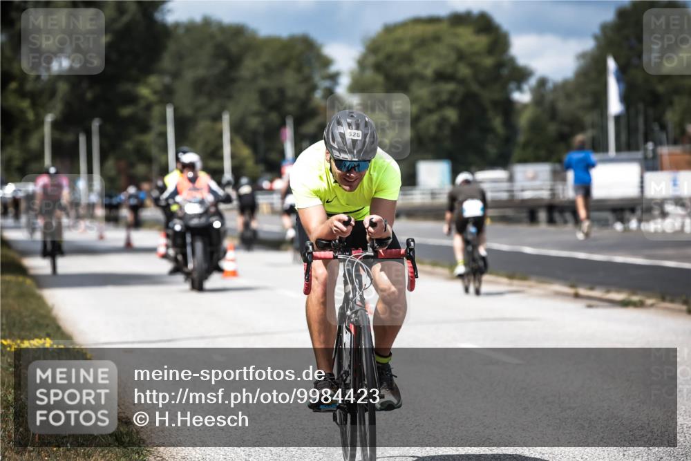 16.08.2026 - KN Förde Triathlon 2026 H.Heesch http://msf.ph/oto/9984423 16.08.2026 12:58:40 Radfahren 528, 552, 611, 714 meine-sportfotos.de