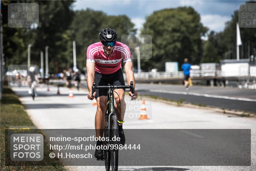 16.08.2026 - KN Förde Triathlon 2026 H.Heesch http://msf.ph/oto/9984444 16.08.2026 12:58:45 Radfahren 595, 713 meine-sportfotos.de