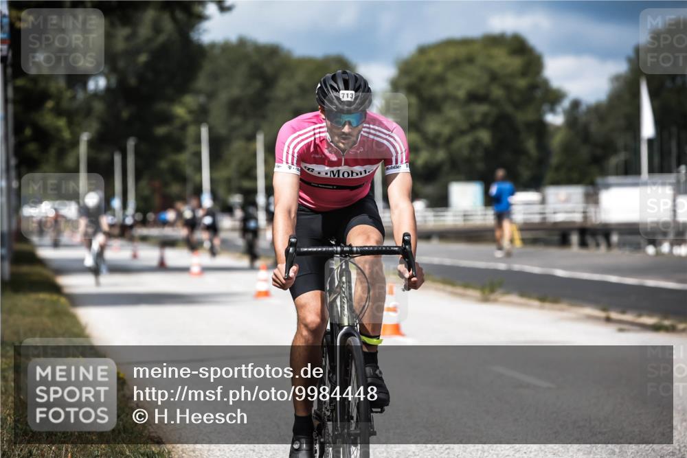 16.08.2026 - KN Förde Triathlon 2026 H.Heesch http://msf.ph/oto/9984448 16.08.2026 12:58:45 Radfahren 595, 713 meine-sportfotos.de