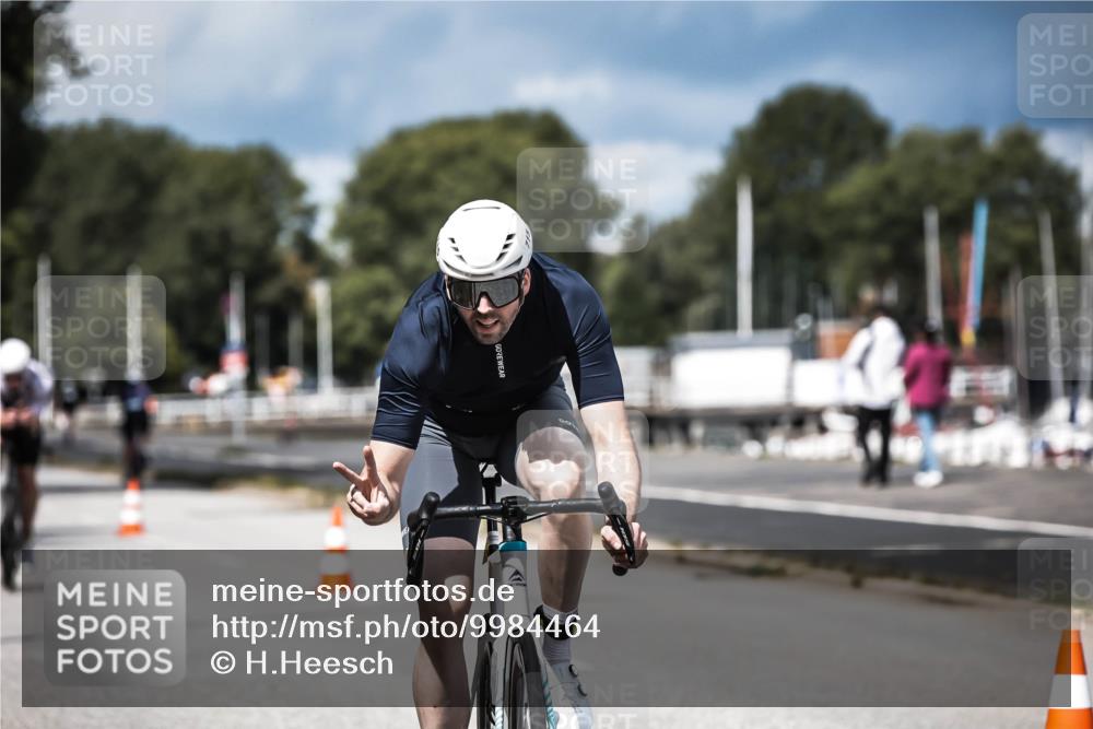 16.08.2026 - KN Förde Triathlon 2026 H.Heesch http://msf.ph/oto/9984464 16.08.2026 12:58:51 Radfahren 521, 715 meine-sportfotos.de