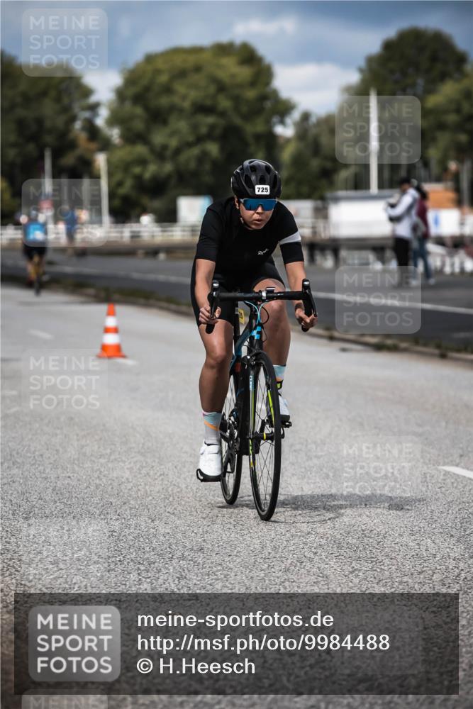 16.08.2026 - KN Förde Triathlon 2026 H.Heesch http://msf.ph/oto/9984488 16.08.2026 12:58:59 Radfahren 511, 522, 592, 725, 737 meine-sportfotos.de