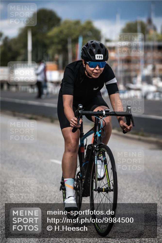 16.08.2026 - KN Förde Triathlon 2026 H.Heesch http://msf.ph/oto/9984500 16.08.2026 12:59:00 Radfahren 511, 522, 592, 725, 737 meine-sportfotos.de