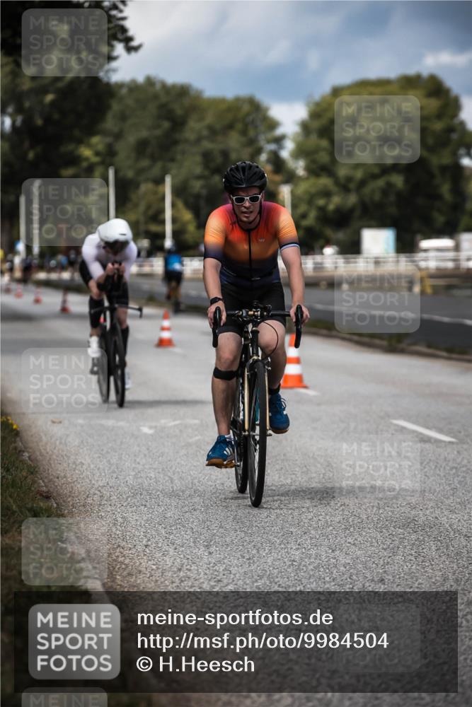 16.08.2026 - KN Förde Triathlon 2026 H.Heesch http://msf.ph/oto/9984504 16.08.2026 12:59:01 Radfahren 511, 522, 592, 725 meine-sportfotos.de