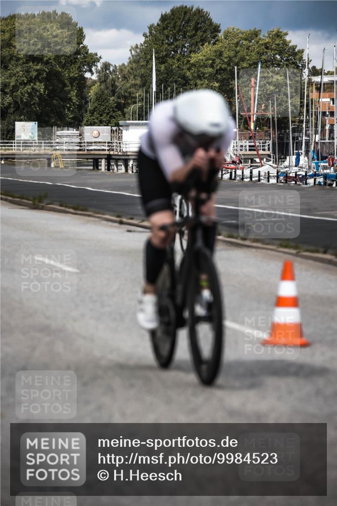 16.08.2026 - KN Förde Triathlon 2026 H.Heesch http://msf.ph/oto/9984523 16.08.2026 12:59:03 Radfahren 511, 592, 723, 725 meine-sportfotos.de