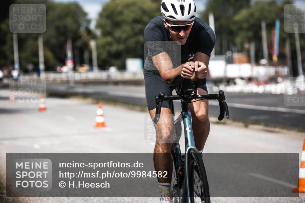 16.08.2026 - KN Förde Triathlon 2026 H.Heesch http://msf.ph/oto/9984582 16.08.2026 12:59:14 Radfahren 501, 530, 718, 730, 731, 745 meine-sportfotos.de