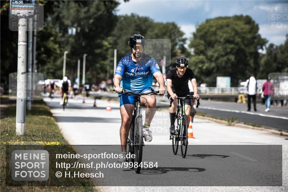 16.08.2026 - KN Förde Triathlon 2026 H.Heesch http://msf.ph/oto/9984584 16.08.2026 12:59:21 Radfahren 527, 541, 584, 730 meine-sportfotos.de