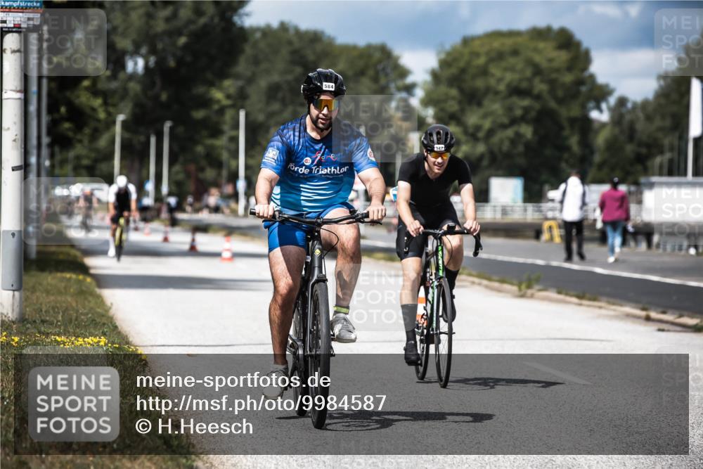 16.08.2026 - KN Förde Triathlon 2026 H.Heesch http://msf.ph/oto/9984587 16.08.2026 12:59:21 Radfahren 527, 541, 584, 730 meine-sportfotos.de