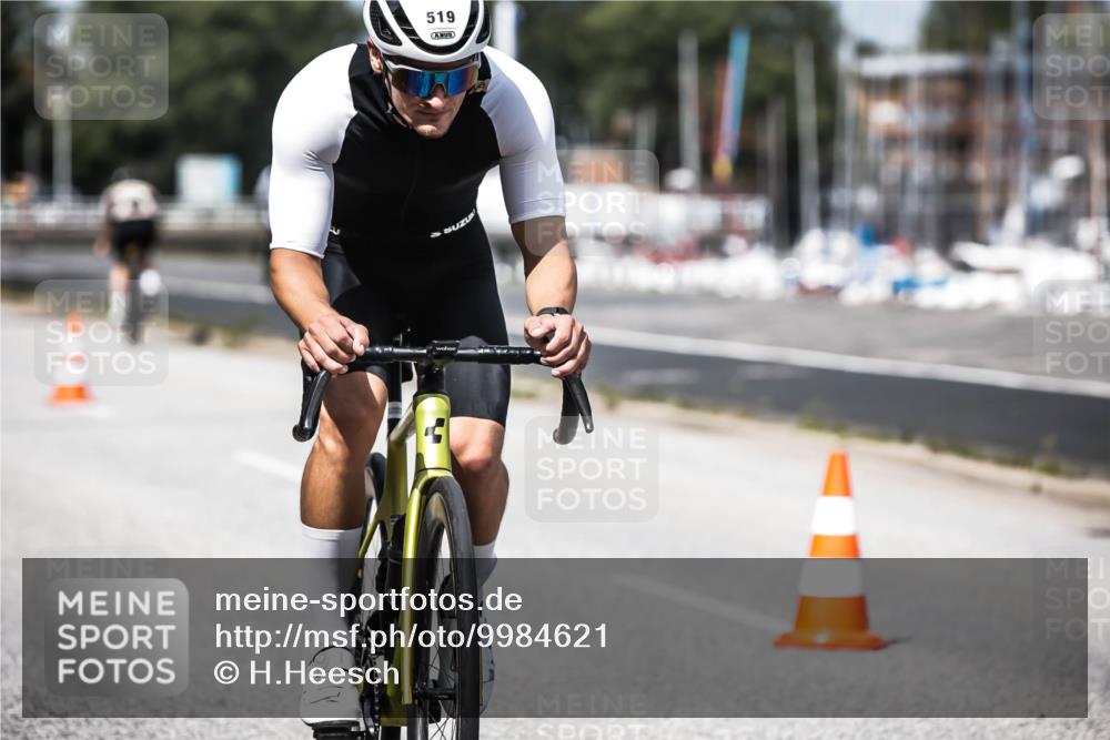 16.08.2026 - KN Förde Triathlon 2026 H.Heesch http://msf.ph/oto/9984621 16.08.2026 12:59:27 Radfahren 519, 541, 710 meine-sportfotos.de