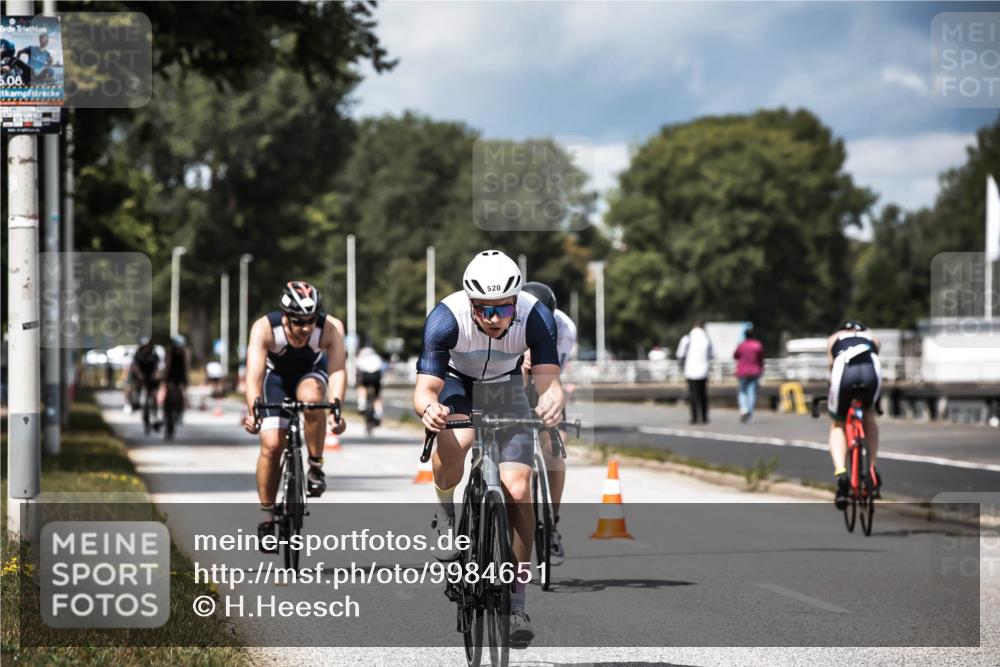 16.08.2026 - KN Förde Triathlon 2026 H.Heesch http://msf.ph/oto/9984651 16.08.2026 12:59:43 Radfahren 362, 507, 520, 604 meine-sportfotos.de