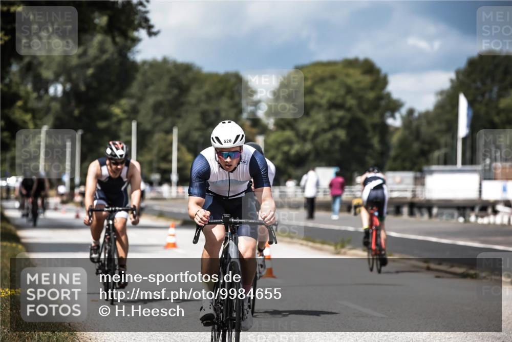 16.08.2026 - KN Förde Triathlon 2026 H.Heesch http://msf.ph/oto/9984655 16.08.2026 12:59:43 Radfahren 362, 507, 520, 604 meine-sportfotos.de