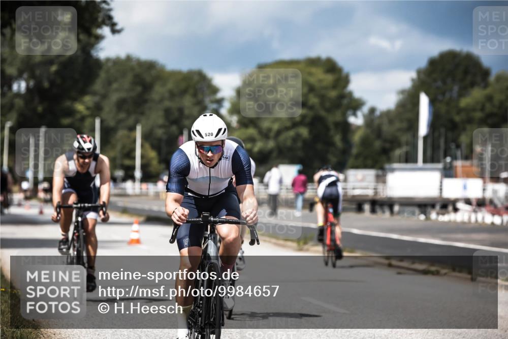 16.08.2026 - KN Förde Triathlon 2026 H.Heesch http://msf.ph/oto/9984657 16.08.2026 12:59:43 Radfahren 362, 507, 520, 604 meine-sportfotos.de