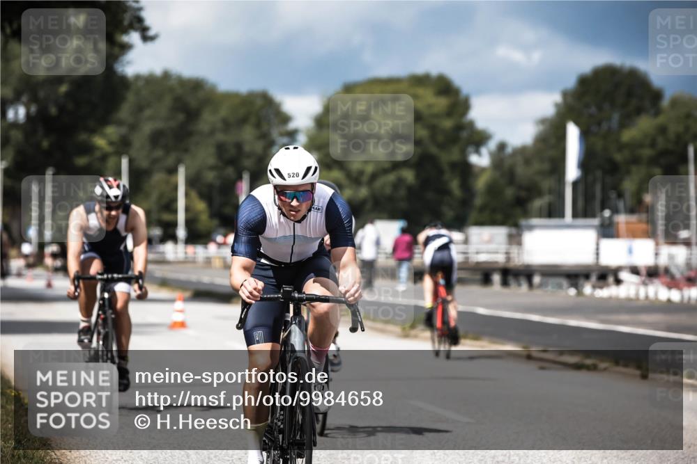 16.08.2026 - KN Förde Triathlon 2026 H.Heesch http://msf.ph/oto/9984658 16.08.2026 12:59:43 Radfahren 362, 507, 520, 604 meine-sportfotos.de