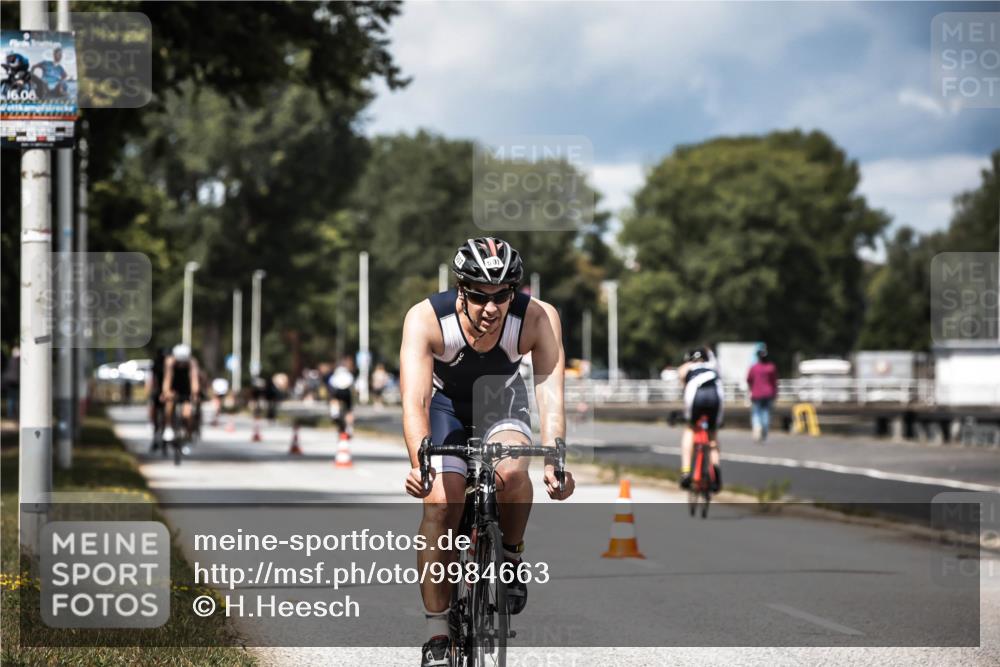 16.08.2026 - KN Förde Triathlon 2026 H.Heesch http://msf.ph/oto/9984663 16.08.2026 12:59:44 Radfahren 362, 506, 507, 520, 604 meine-sportfotos.de