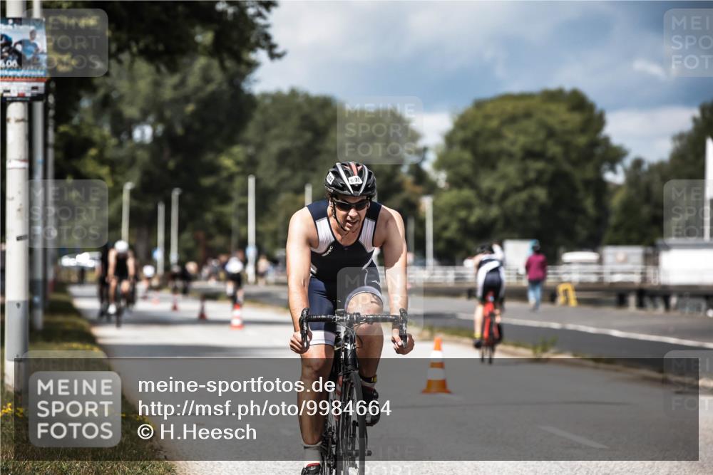 16.08.2026 - KN Förde Triathlon 2026 H.Heesch http://msf.ph/oto/9984664 16.08.2026 12:59:44 Radfahren 362, 506, 507, 520, 604 meine-sportfotos.de