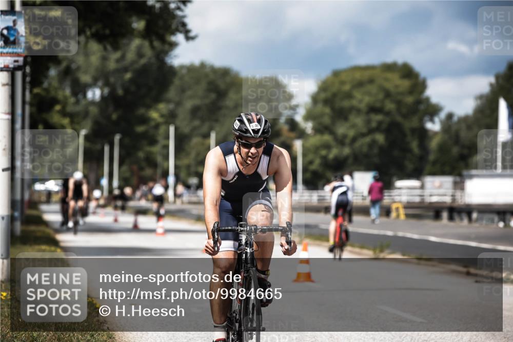 16.08.2026 - KN Förde Triathlon 2026 H.Heesch http://msf.ph/oto/9984665 16.08.2026 12:59:44 Radfahren 362, 506, 507, 520, 604 meine-sportfotos.de