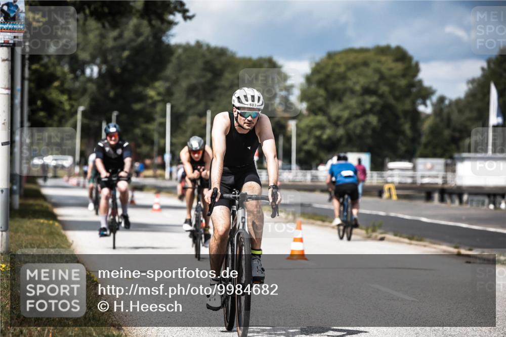 16.08.2026 - KN Förde Triathlon 2026 H.Heesch http://msf.ph/oto/9984682 16.08.2026 12:59:50 Radfahren 506, 510, 581, 599, 603 meine-sportfotos.de